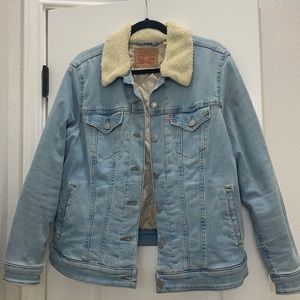 Levi’s trucker jacket